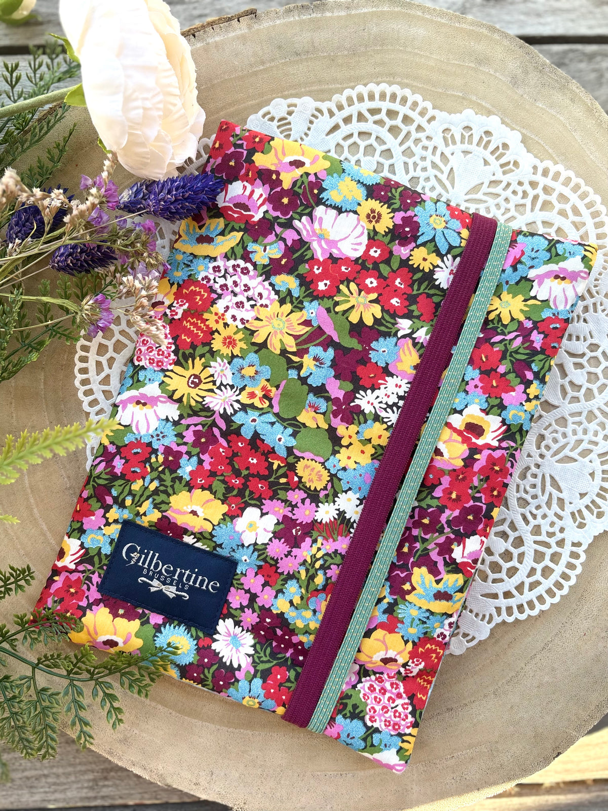 Couvre-livre moyen adaptable Highlands bloom