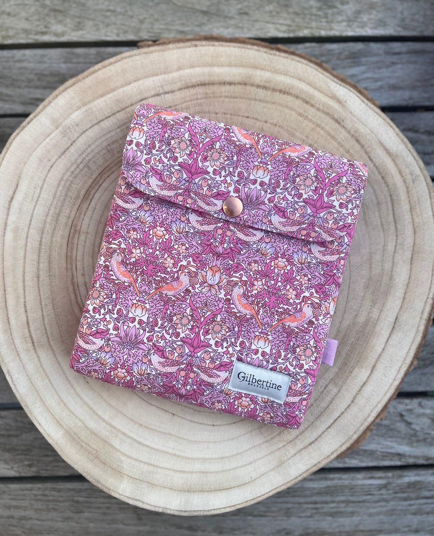 Pochette liseuse 7 pouces Birds whispers - Gilbertine BrusselsGilbertine Brussels