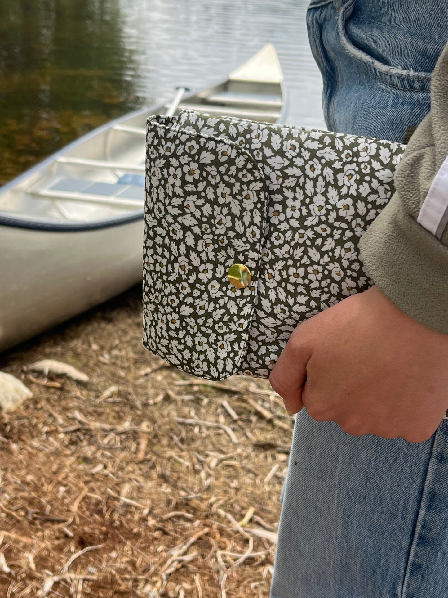 Pochette Livre de Poche forest walk - Gilbertine BrusselsGilbertine Brussels