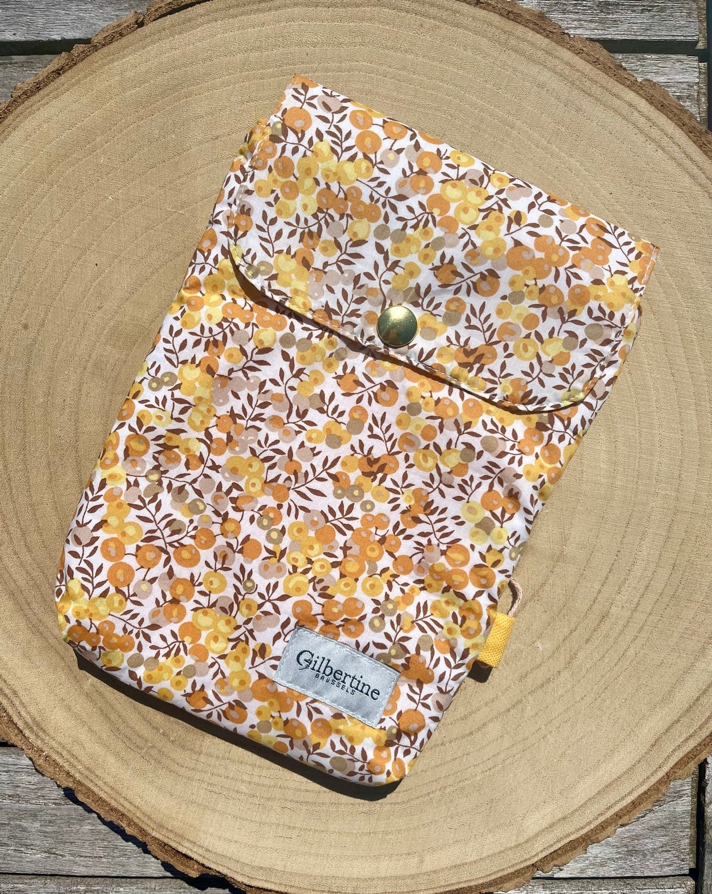 Pochette Livre de Poche 'Sunkissed wheat' - Gilbertine BrusselsGilbertine Brussels