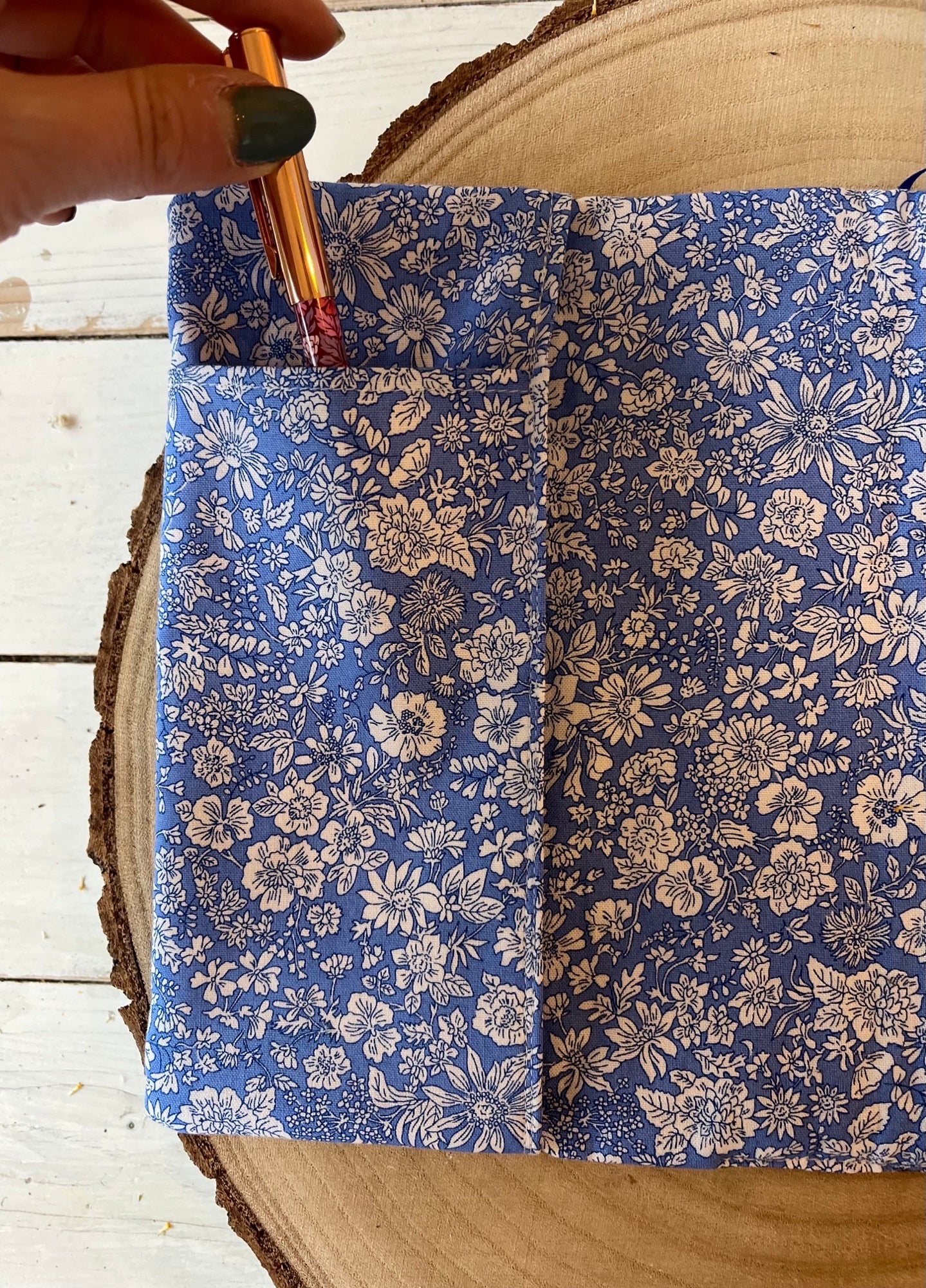 📖💙🌸🖋️PRE - COMMANDE BOX 'BOOKLOVE IS IN THE AIR' - Edition limitée - Gilbertine BrusselsGilbertine BrusselsBox