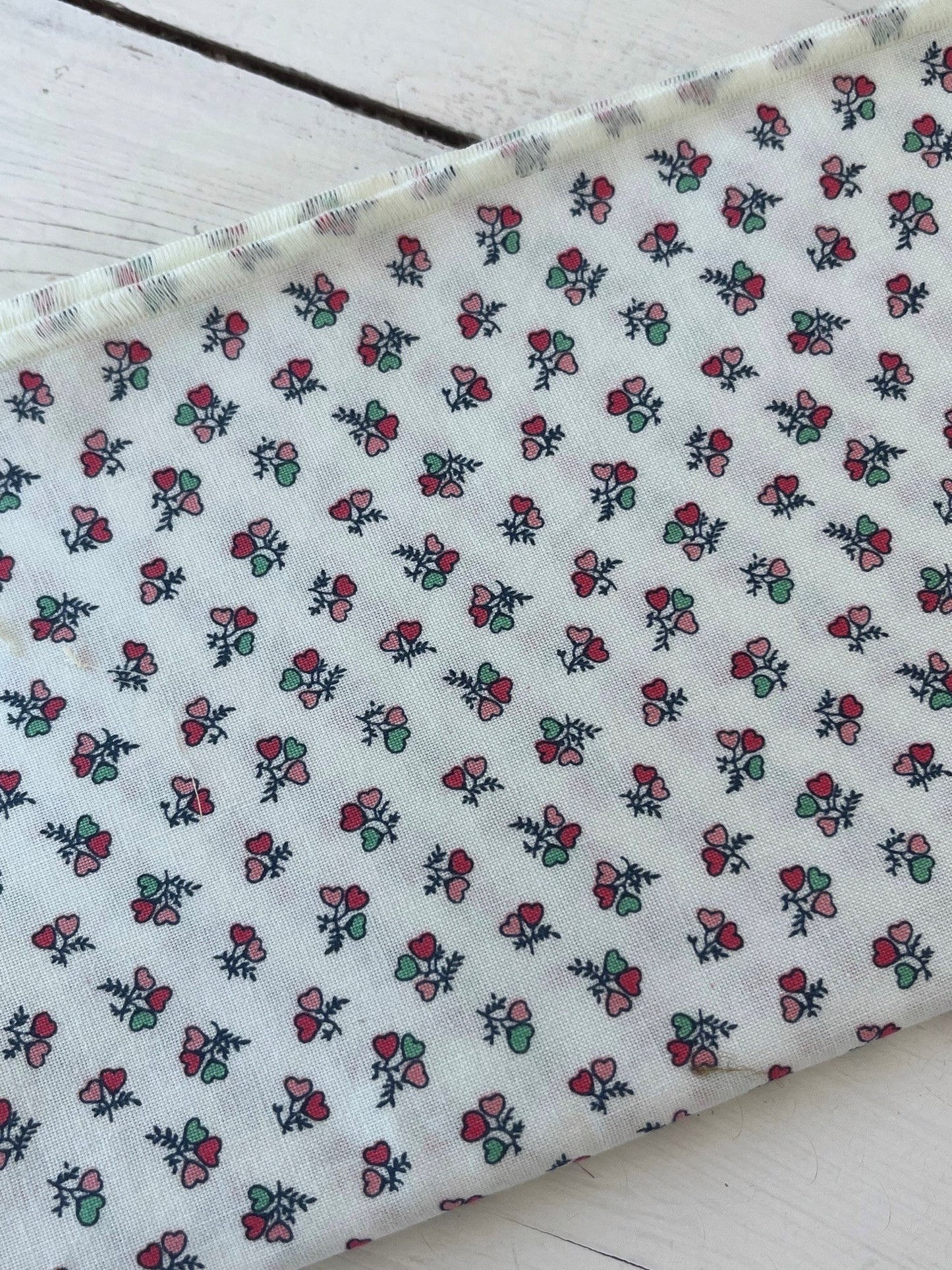 Furoshiki Little Hearts - Gilbertine BrusselsGilbertine Brussels