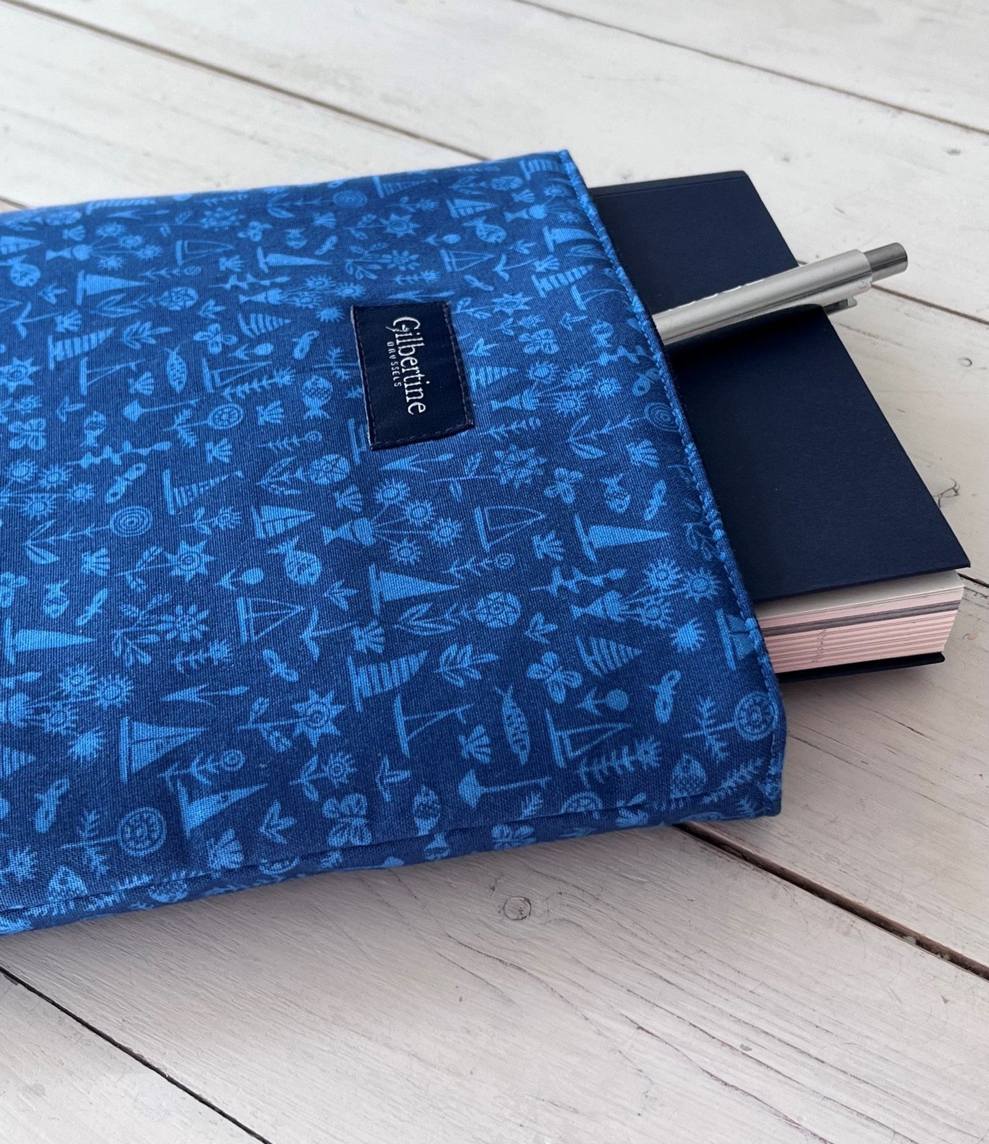 Pochette grand livre Fish and Ship - Gilbertine Brusselsgilbertinebrussels