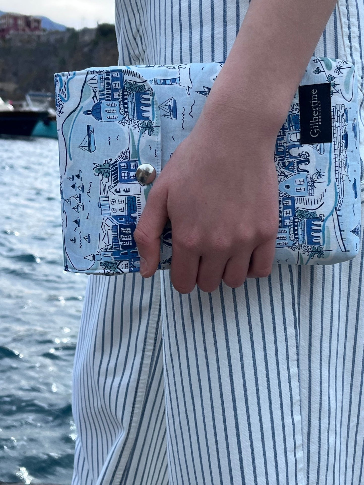 Pochette Livre de Poche Sails up! - Gilbertine BrusselsGilbertine Brussels