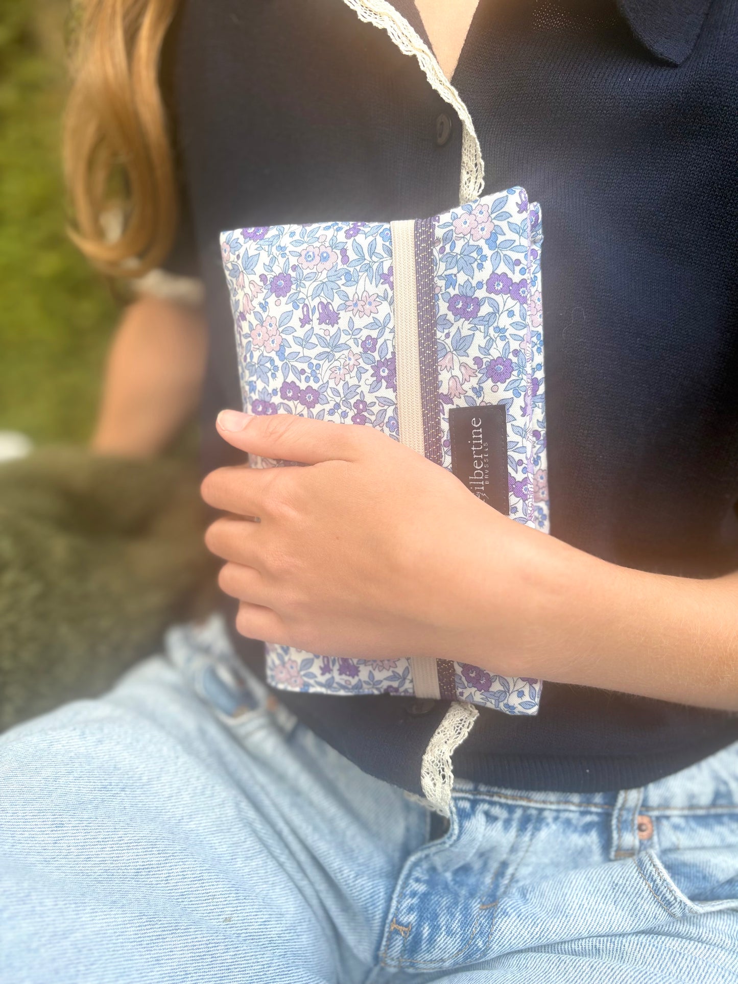 Couvre-livre de poche Bluebells [adaptable]