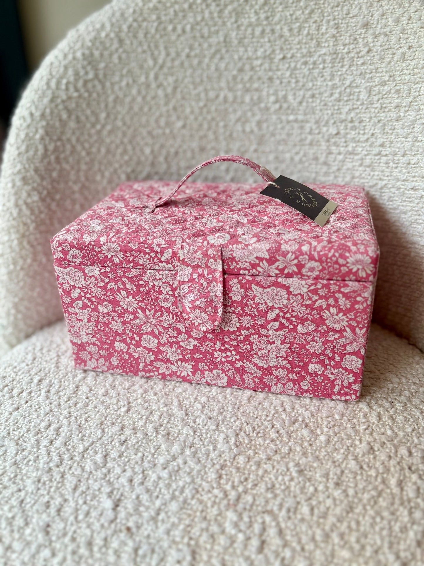 Boîte à couture en tissu Liberty ( rose) - Gilbertine BrusselsGilbertine Brussels