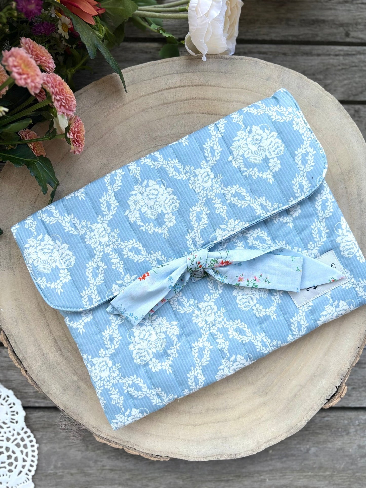 Born for romance - Gilbertine BrusselsGilbertine Brussels