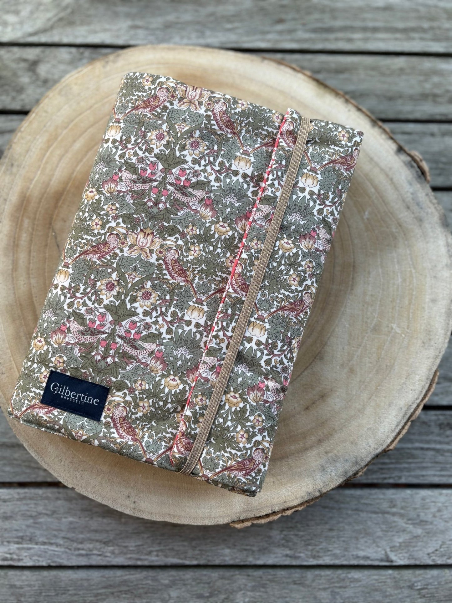 Couvre - livre roman broché Castle rock - Gilbertine BrusselsGilbertine Brussels