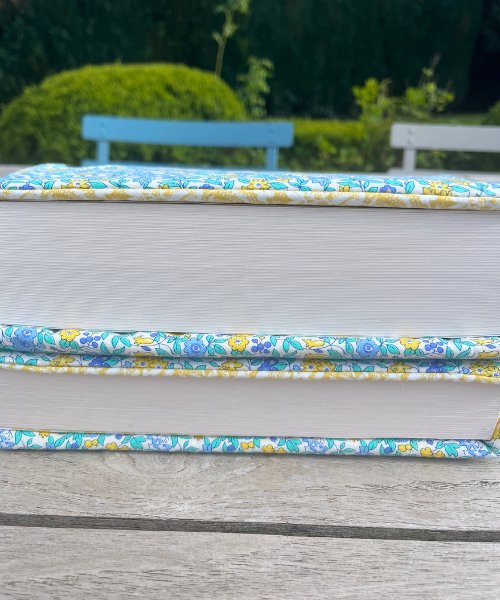 Couvre-livre roman broché Lemon zest [adaptable] - Gilbertine BrusselsGilbertine Brussels