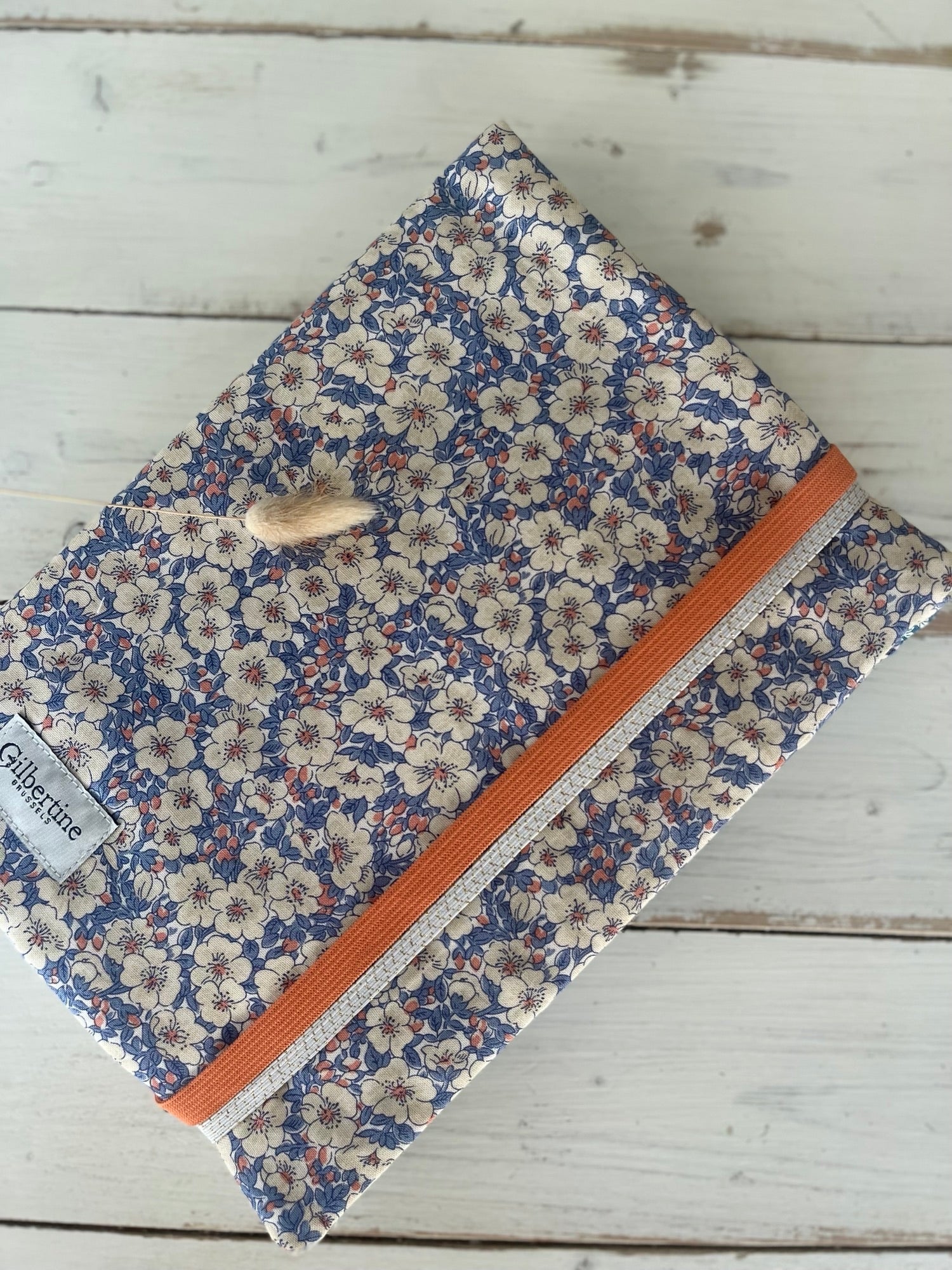 Couvre - Livre roman broché Sunday blanket - Gilbertine BrusselsGilbertine BrusselsPochette Livre