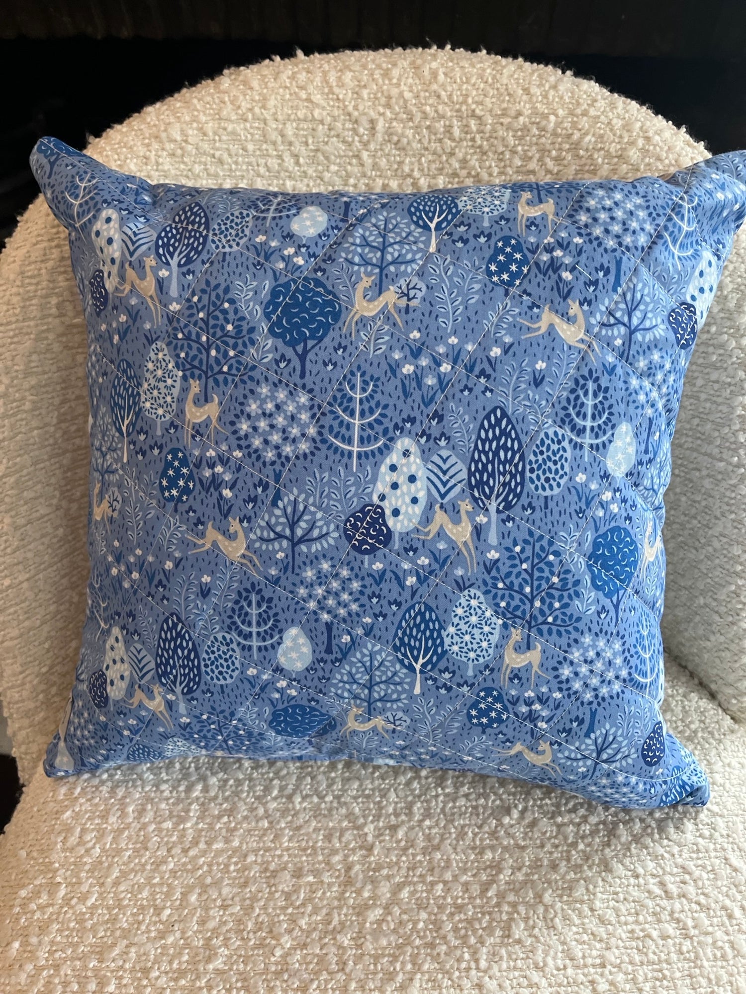 Housse de coussin Fairy woodland 🦌💙🩷 - Gilbertine BrusselsGilbertine Brussels