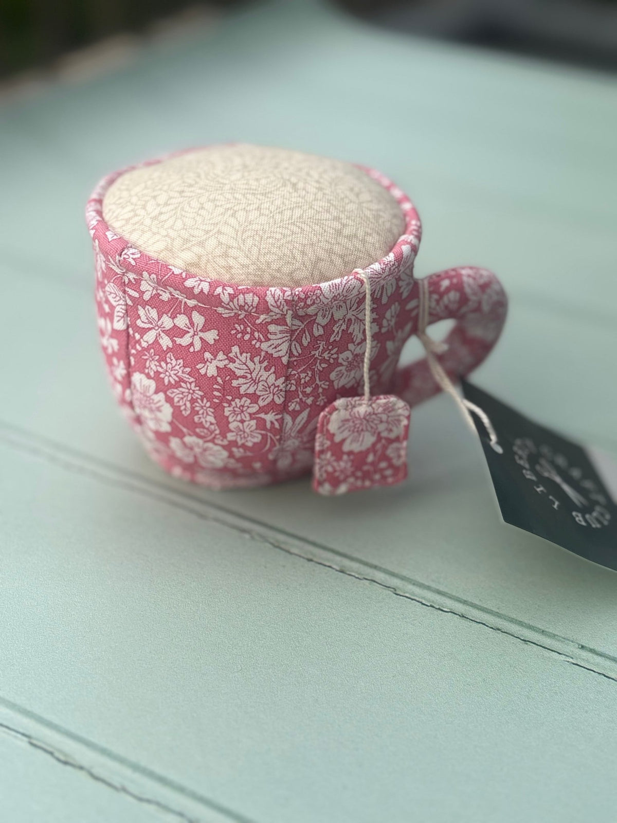 Pique-épingle 🫖Tasse de thé en tissu LIBERTY - Gilbertine BrusselsGilbertine Brussels