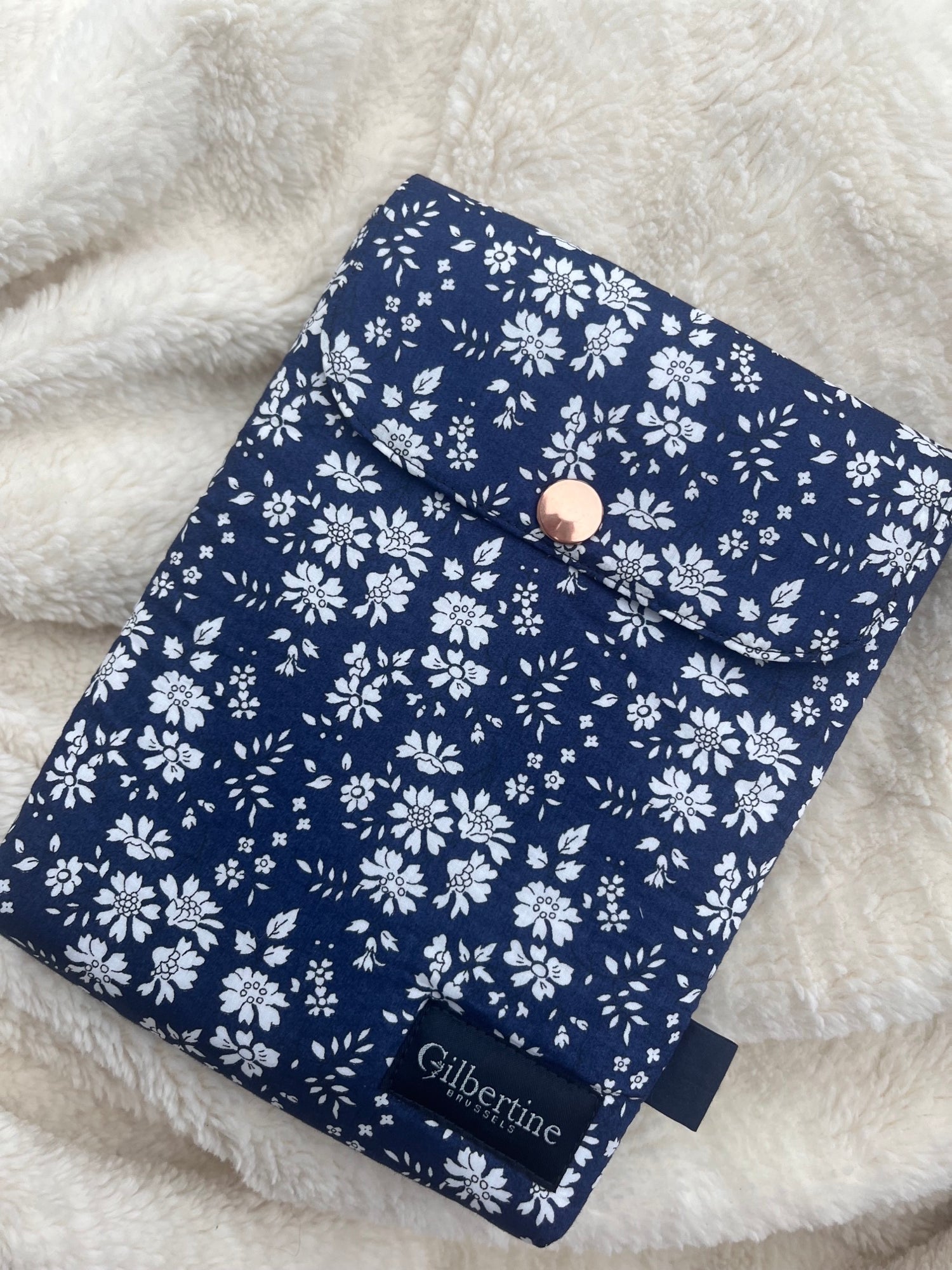 Pochette liseuse 6 pouces Emilia - Gilbertine BrusselsGilbertine Brussels