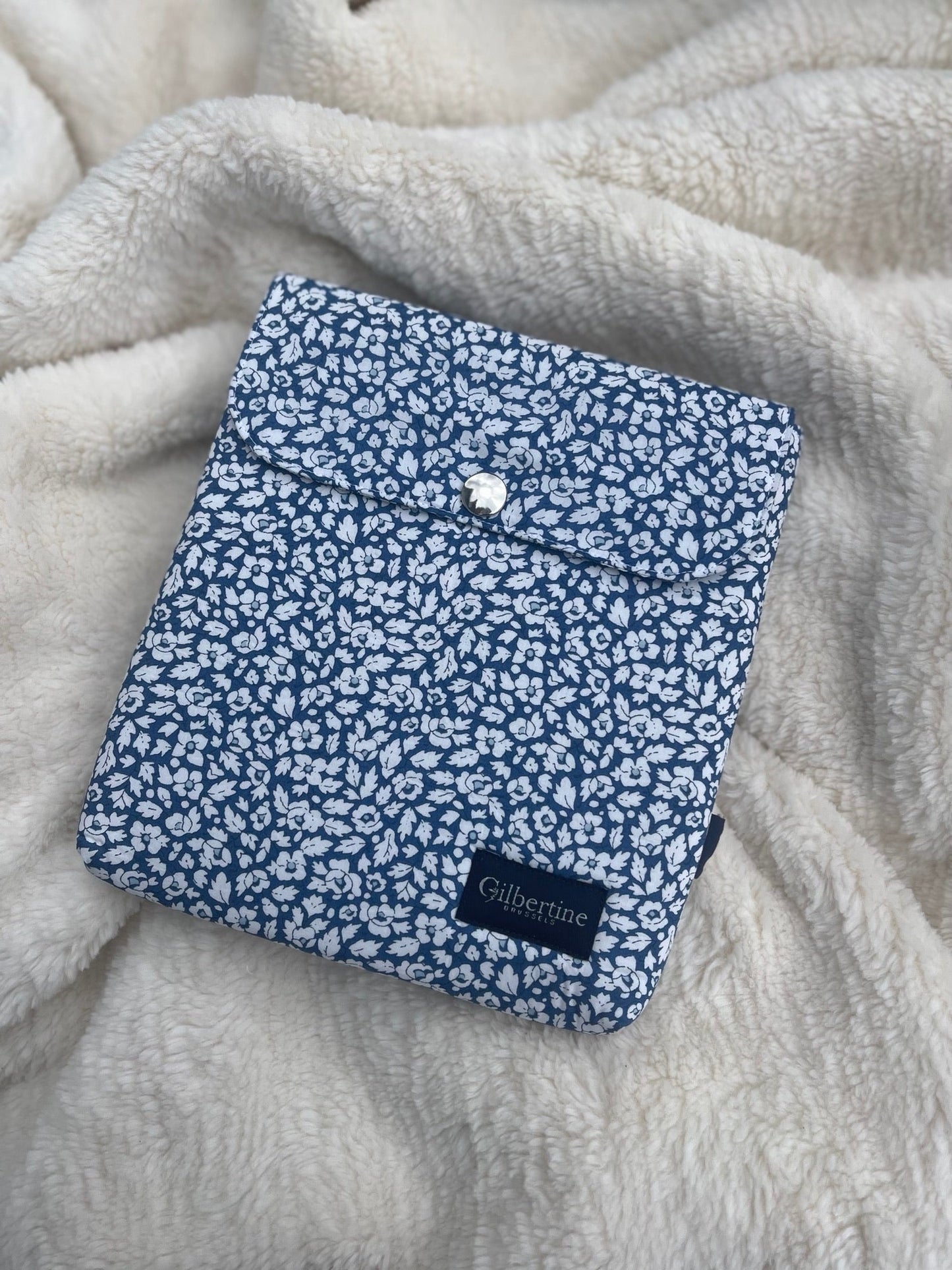 Pochette liseuse Théia 7 pouces - Gilbertine BrusselsGilbertine Brussels