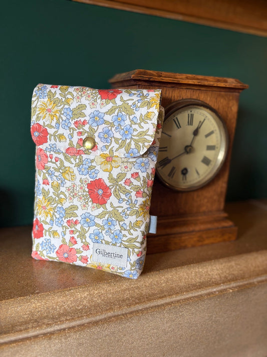 Pochette livre de Poche Botanical wonders - Gilbertine BrusselsGilbertine Brussels