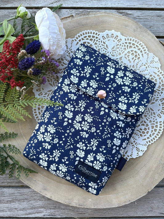 Pochette livre de Poche Emilia - Gilbertine BrusselsGilbertine Brussels