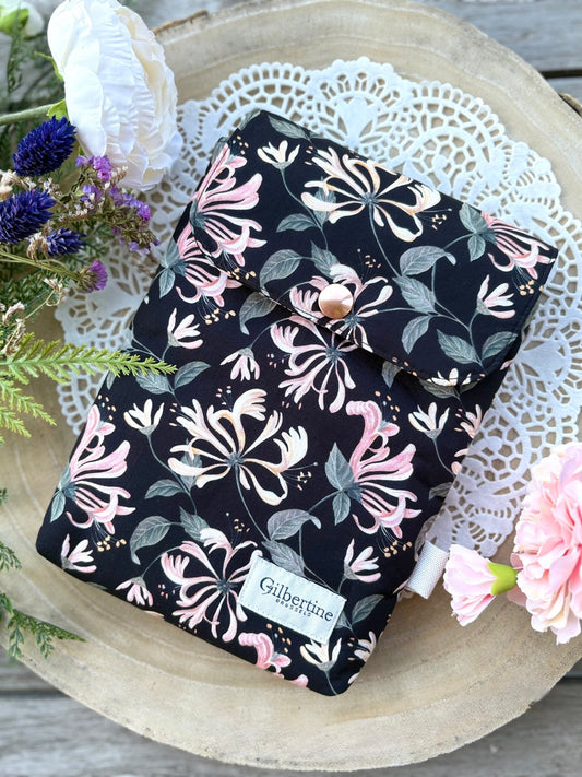 Pochette Livre de Poche Mellow Shadow - Gilbertine BrusselsGilbertine Brussels