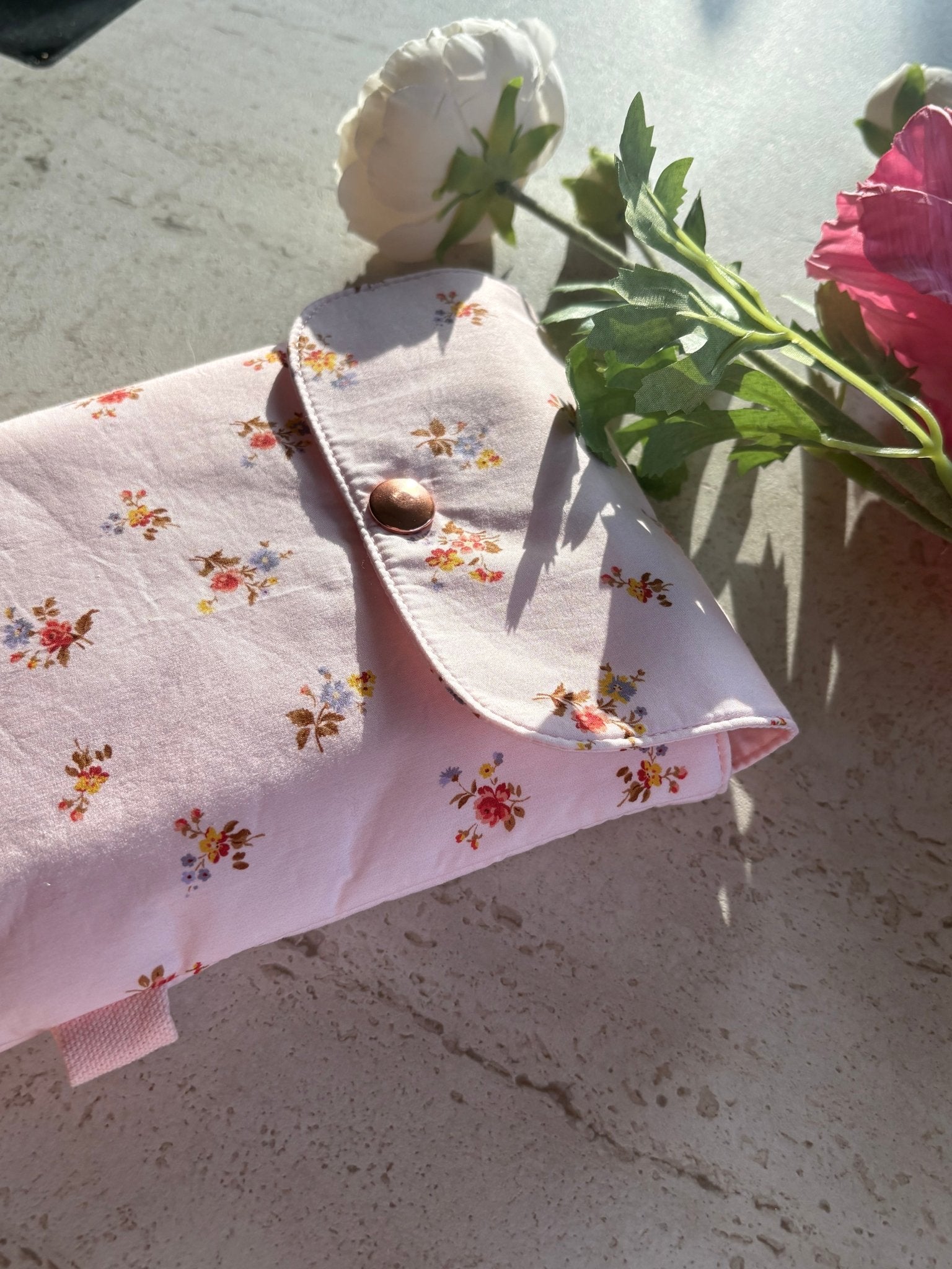 Pochette Livre de Poche Tea Time [ Liberty X Bridgerton ] - Gilbertine BrusselsGilbertine Brussels