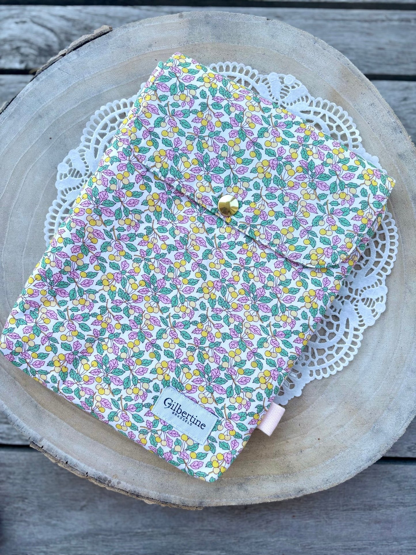 Pochette Livre format moyen Afternoon Lemonade 🍋 - Gilbertine BrusselsGilbertine Brussels