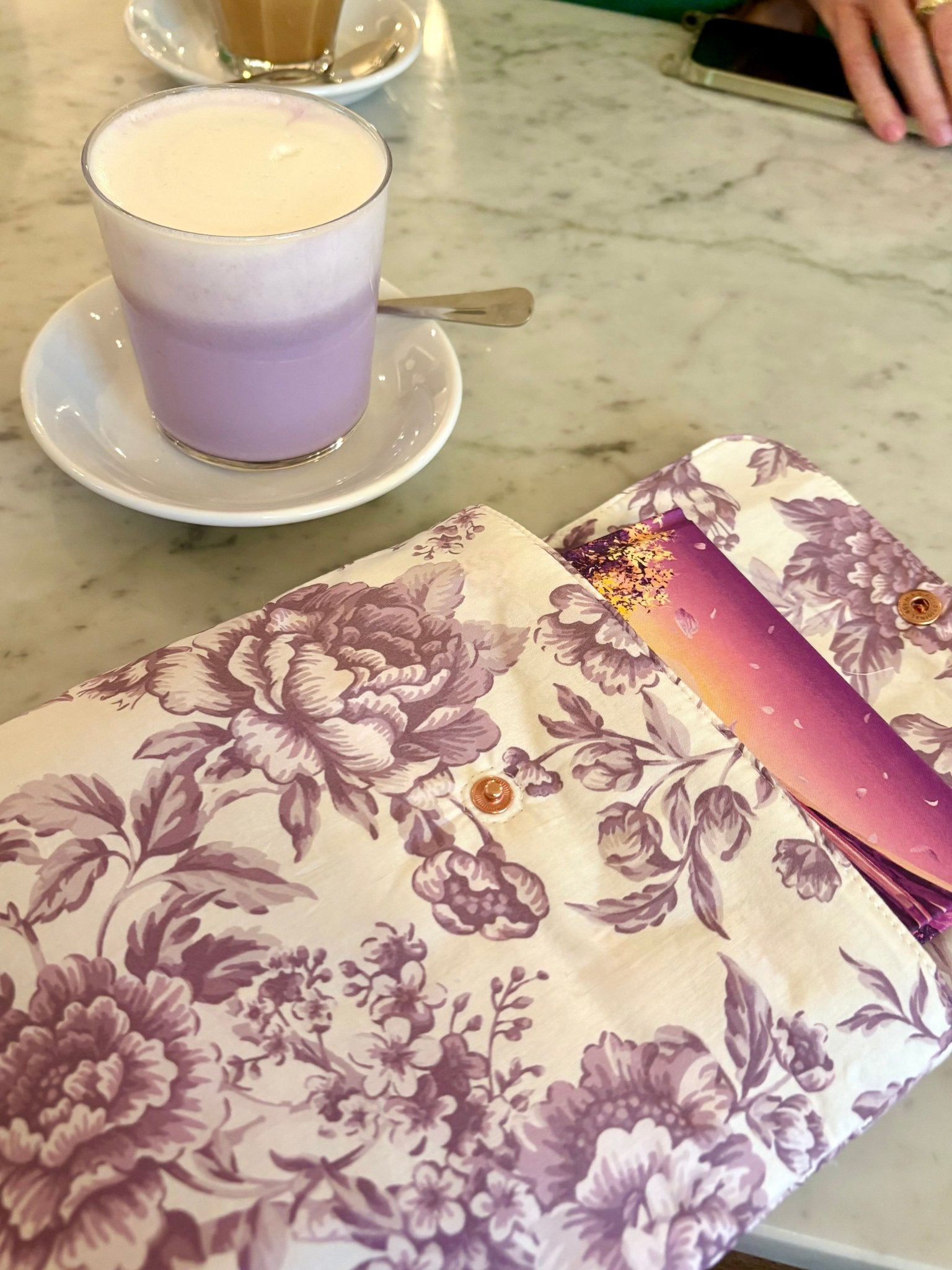 Pochette roman broché Gorgeous [Liberty X Bridgerton ] - Gilbertine BrusselsGilbertine Brussels