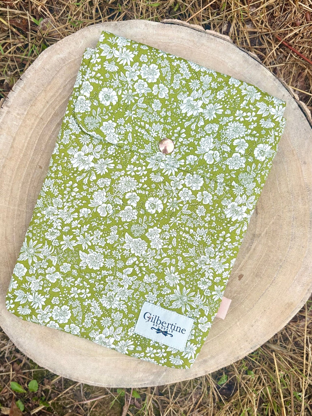 Pochette roman broché Matcha 🍃 🫖 - Gilbertine BrusselsGilbertine Brussels