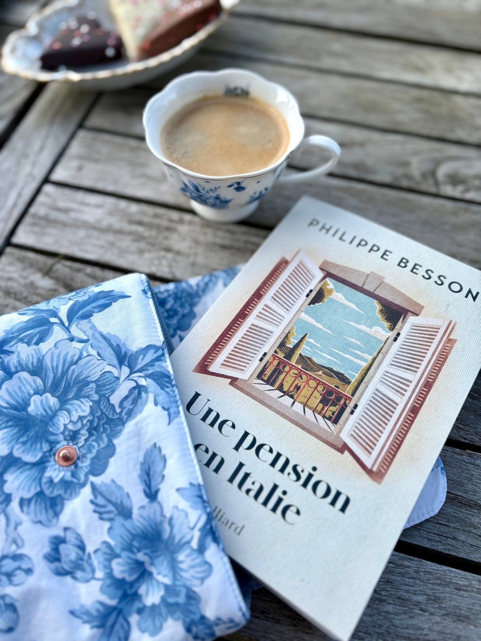 Pochette roman broché 'Modist Jewel' [Liberty® x Bridgerton] - Gilbertine BrusselsGilbertine Brussels