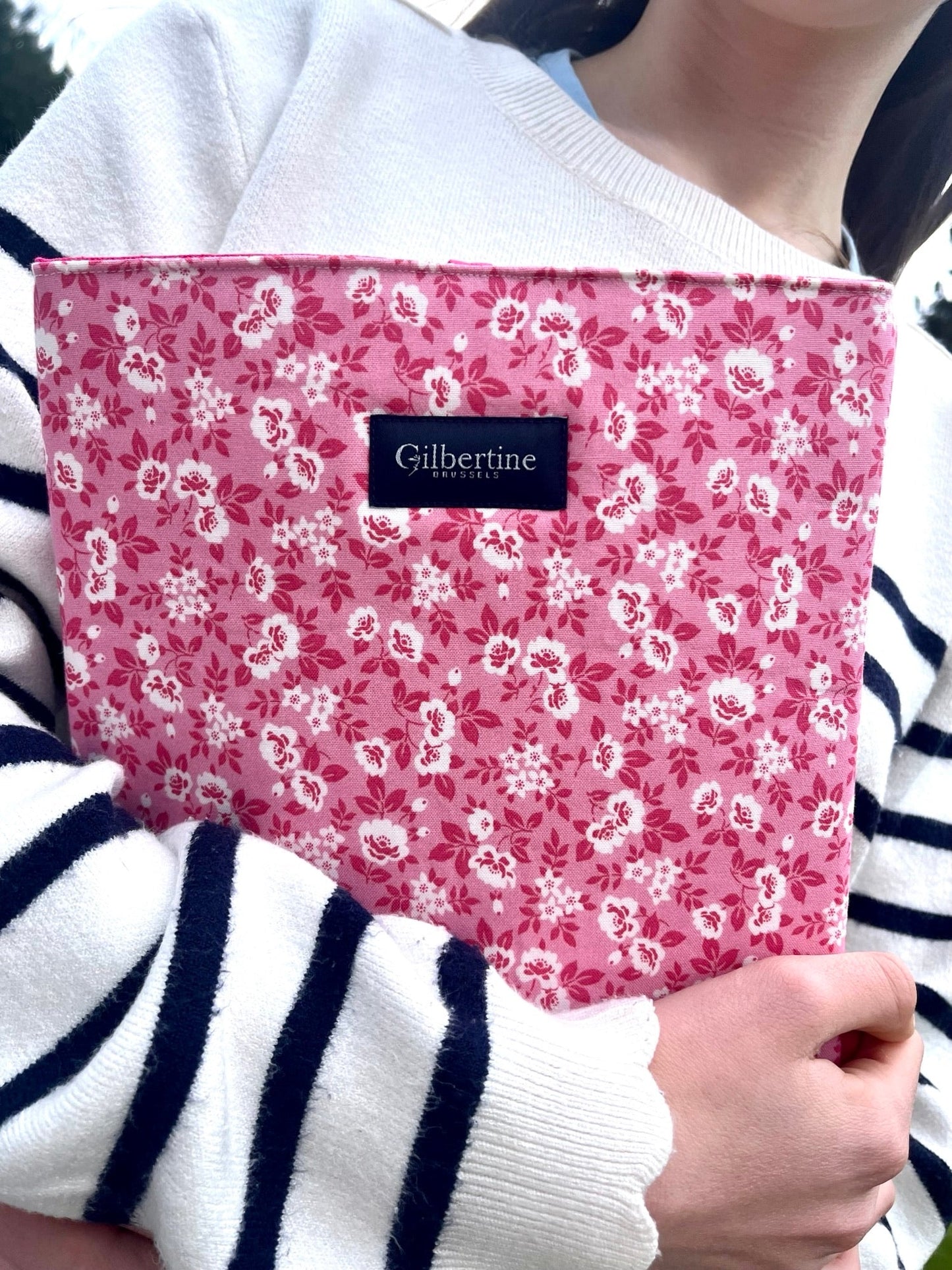 Pochette Roman [élastique] a cupcake with Rose 🌹 - Gilbertine BrusselsGilbertine BrusselsPochette livre