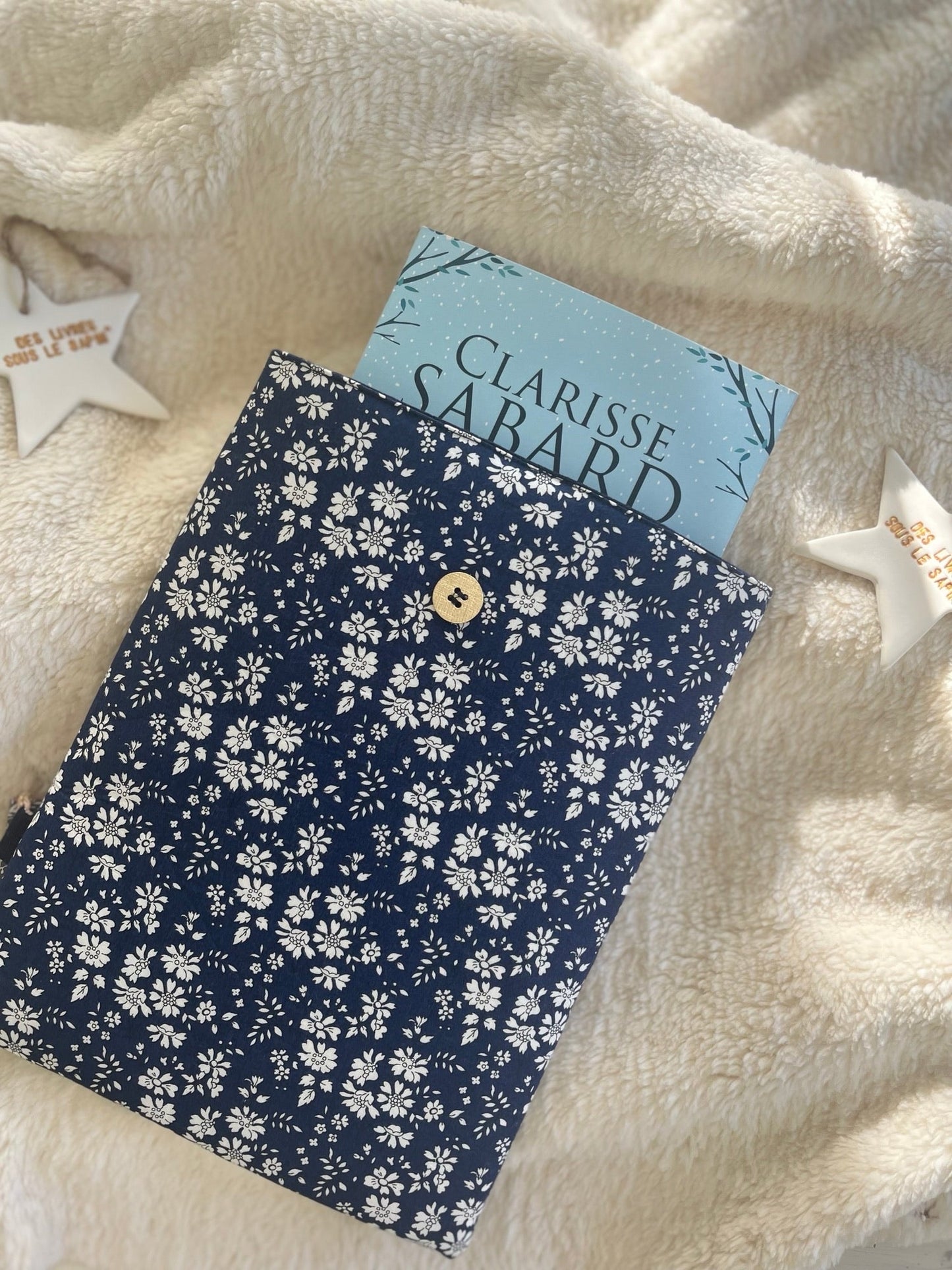 Pochette roman tablette Emilia - Gilbertine BrusselsGilbertine Brussels