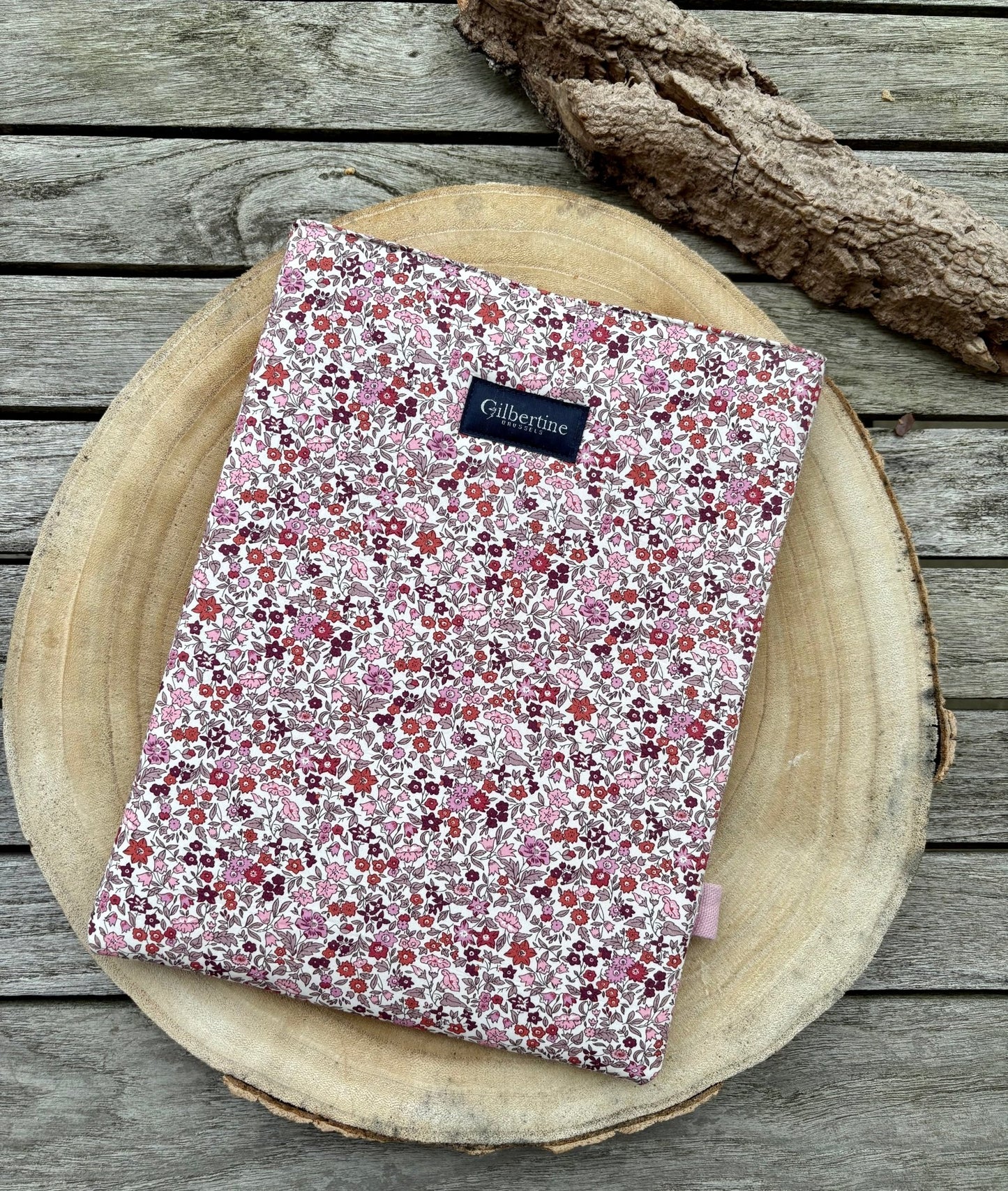 Pochette roman tablette The Road of flavours - Gilbertine BrusselsGilbertine Brussels