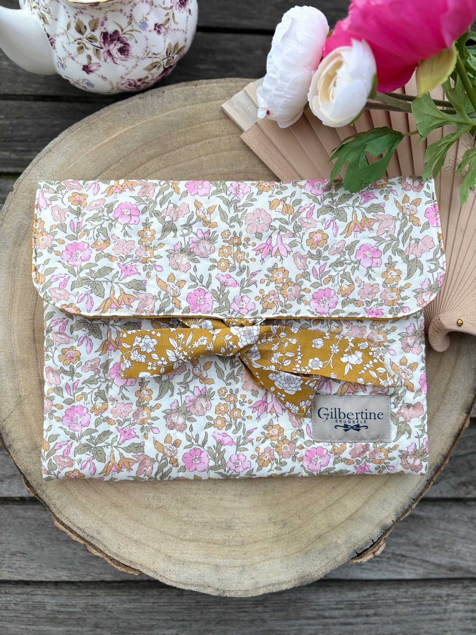 Pochette ruban Say it with flowers ( format roman) - Gilbertine BrusselsGilbertine Brussels