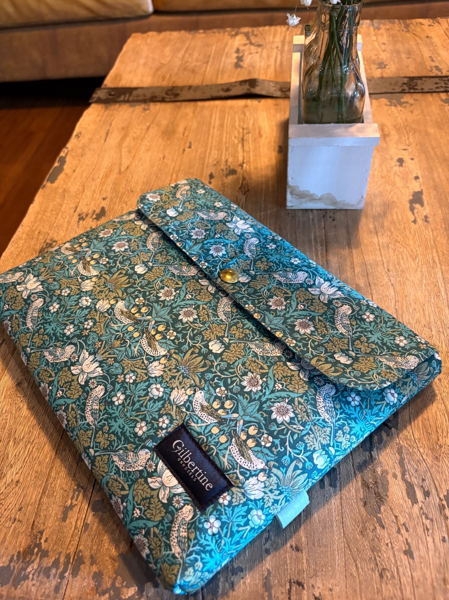Pochette Sparkling wine [livre ou tablette ] - Gilbertine BrusselsGilbertine Brussels