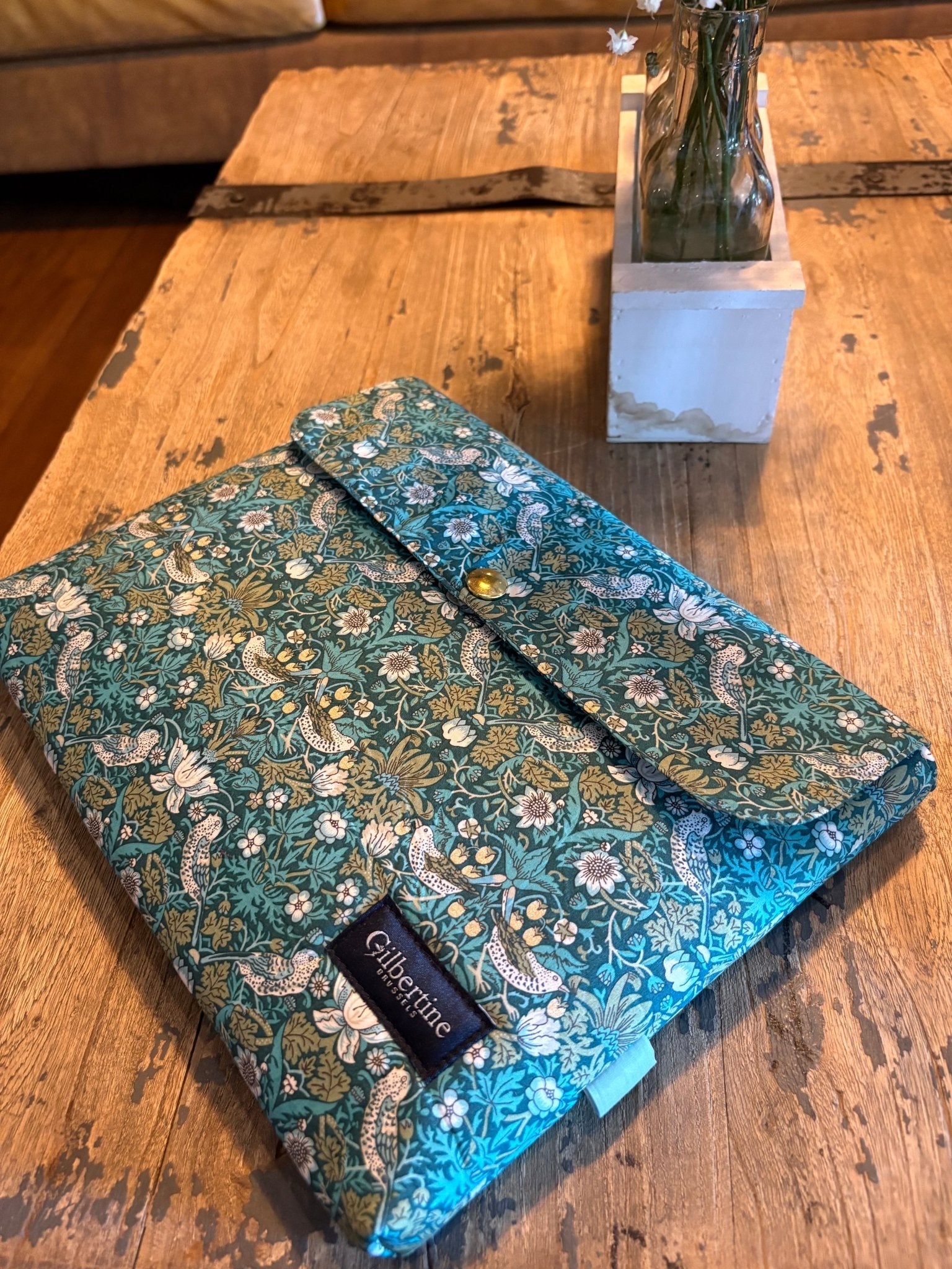 Pochette Sparkling wine [livre ou tablette ] - Gilbertine BrusselsGilbertine Brussels