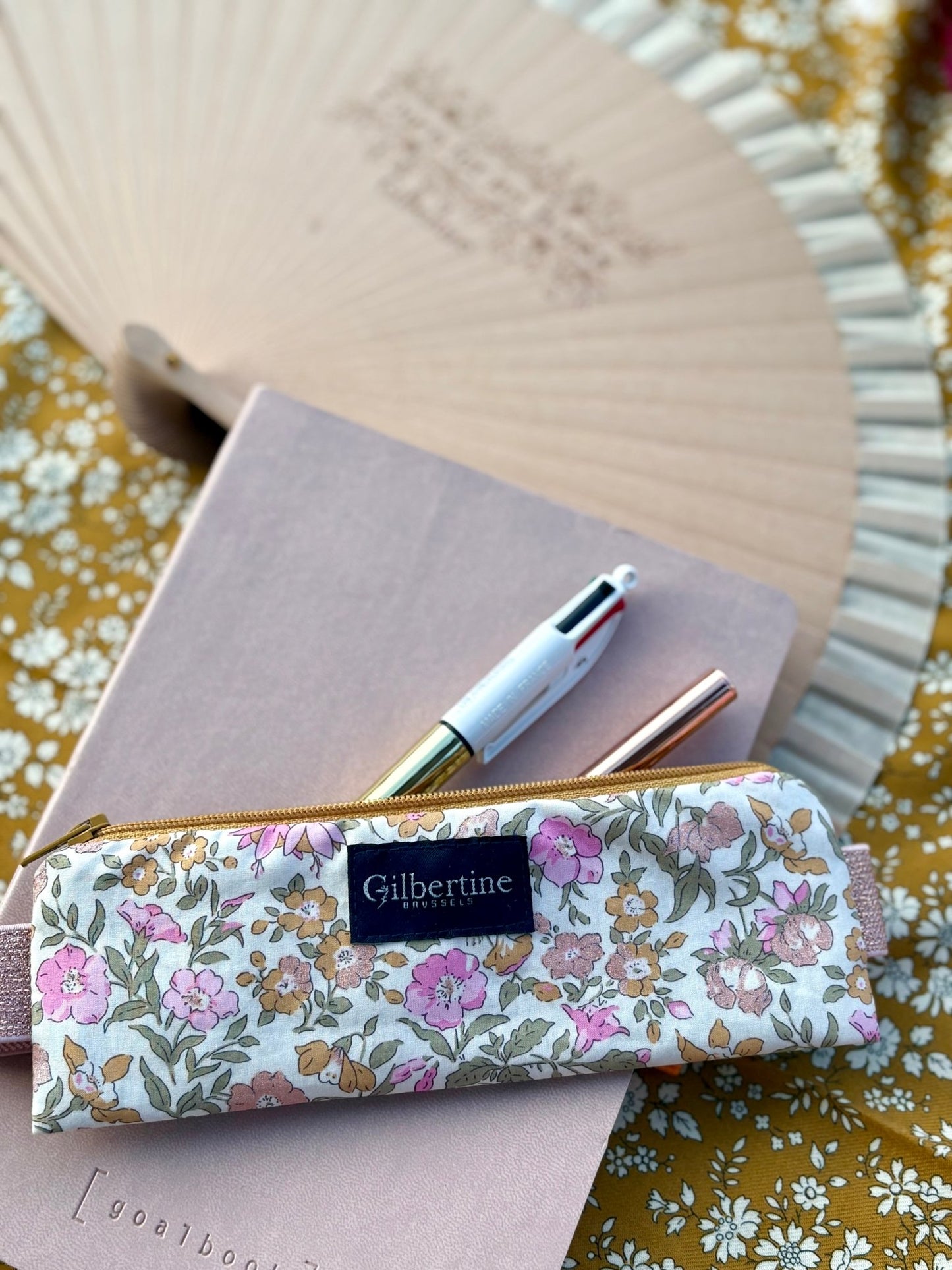 Trousse Carnet Say it with flowers - Gilbertine BrusselsGilbertine Brussels