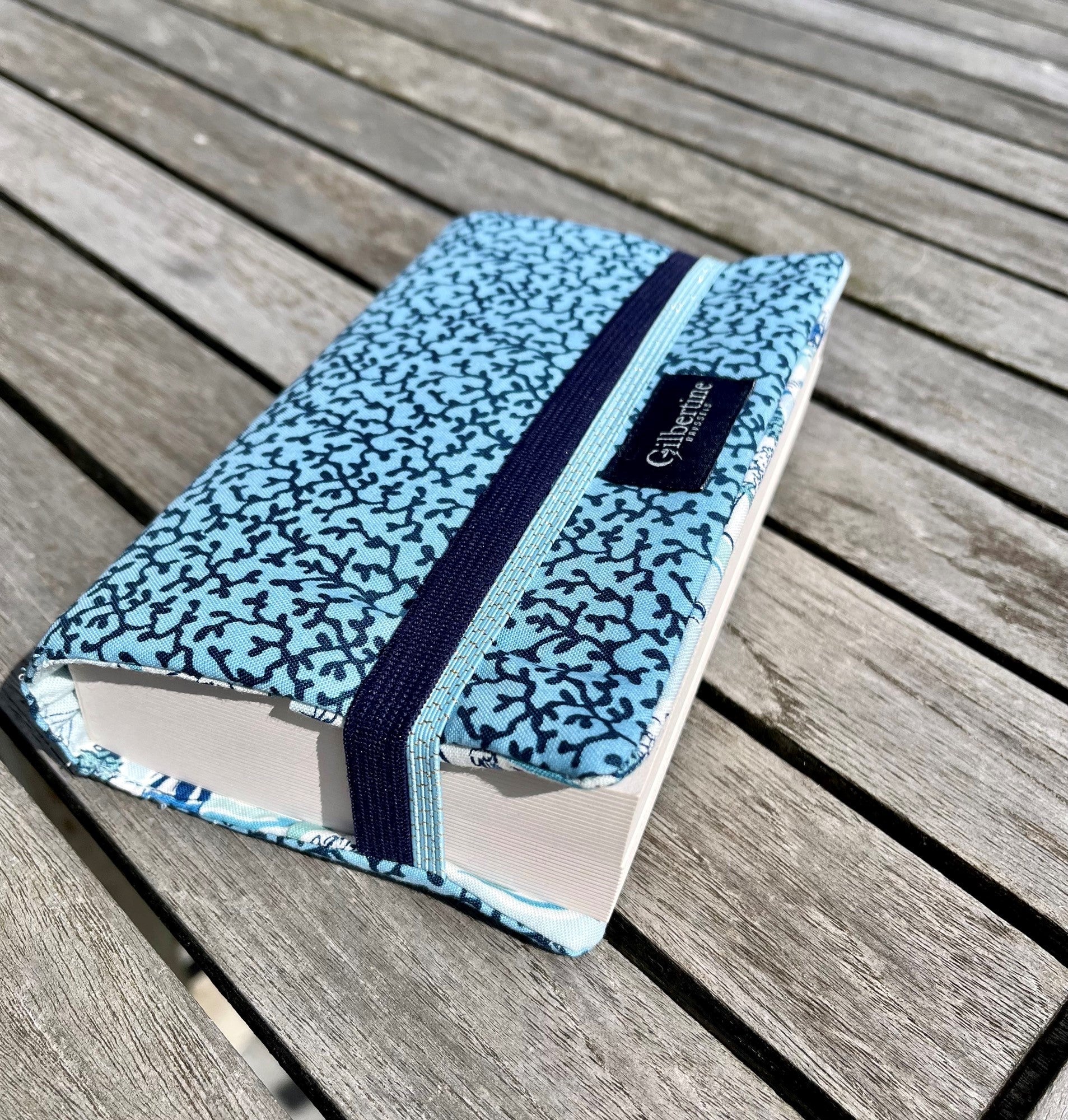 Couvre-livre Coral Hunt - Gilbertine Brusselsgilbertinebrussels