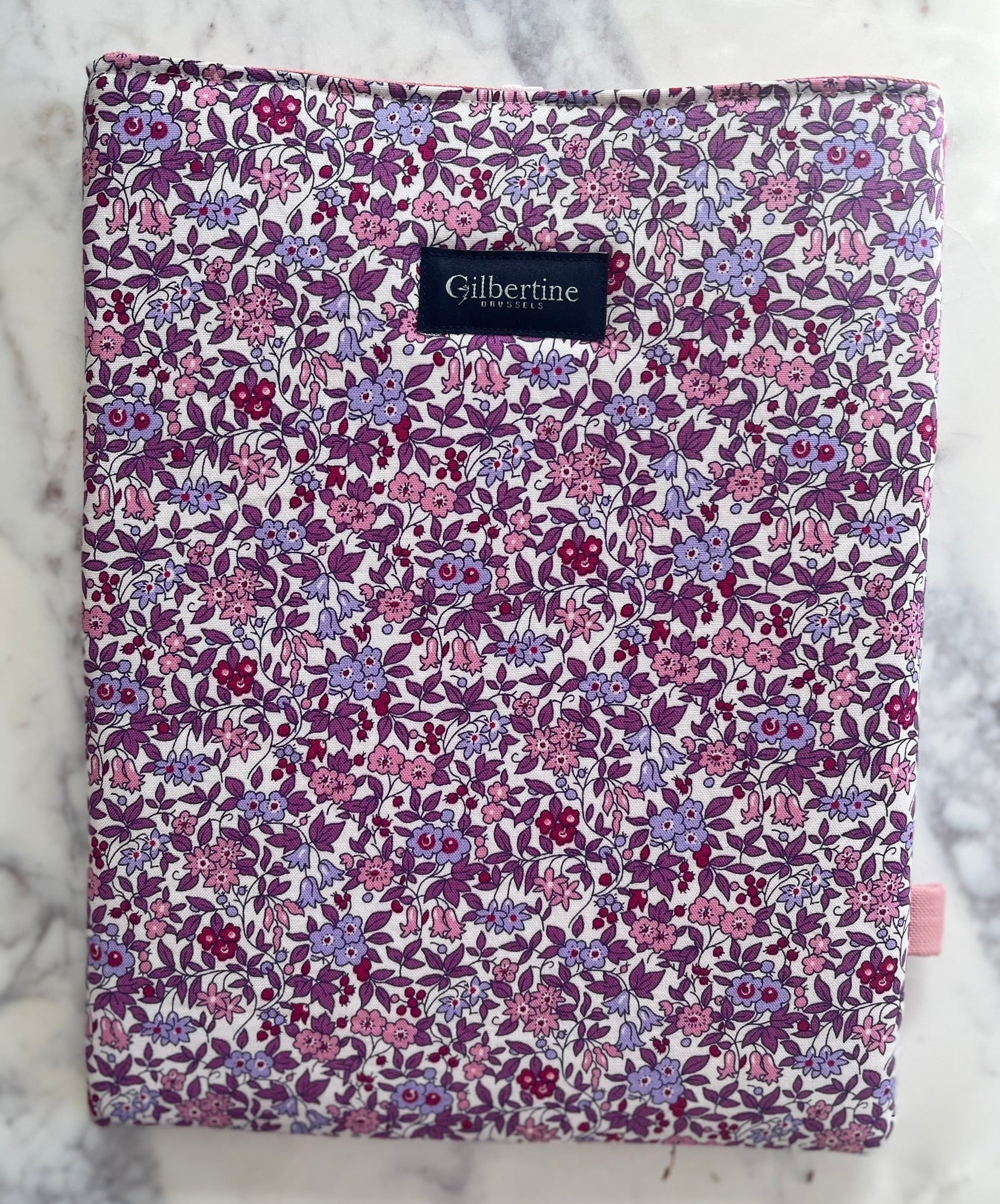 F&M Pochette Roman Mellow [fermée bouton & Elastique] - Gilbertine BrusselsGilbertine BrusselsPochette livre
