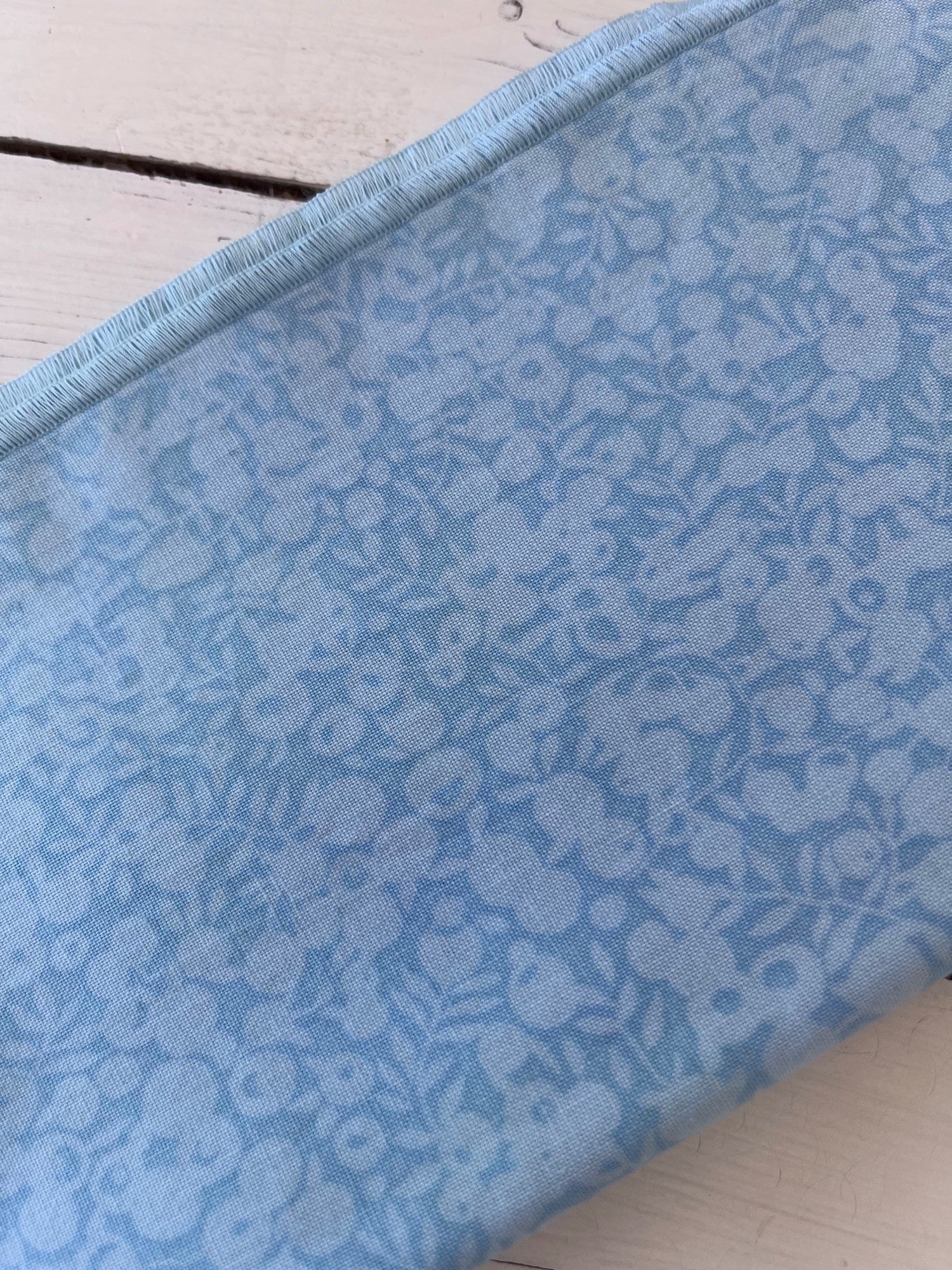 Furoshiki Light Blue Berries - Gilbertine BrusselsGilbertine Brussels