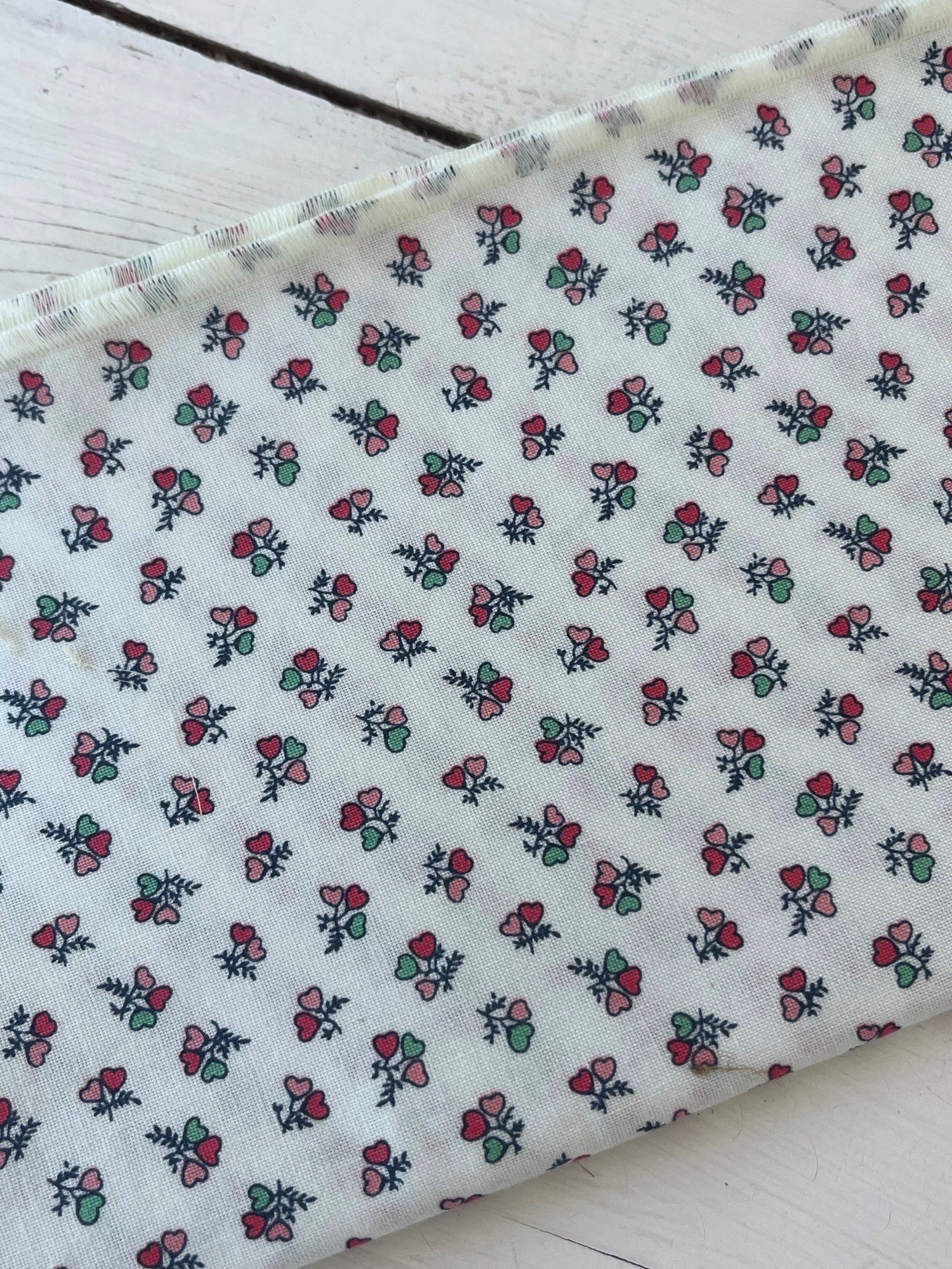 Furoshiki Little Hearts - Gilbertine BrusselsGilbertine Brussels