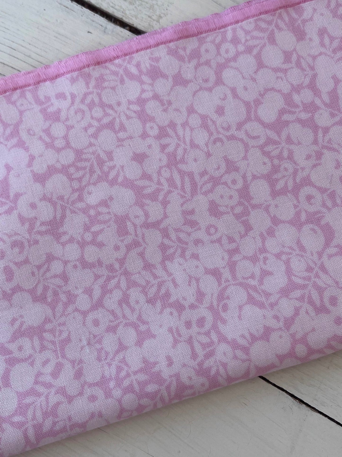 Furoshiki Pink Berries - Gilbertine BrusselsGilbertine Brussels
