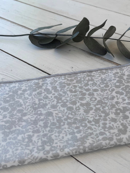 Furoshiki Silver Berries - Gilbertine BrusselsGilbertine Brussels
